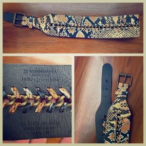 BCBGMAXAZRIA BELT SIZE MEDIUM